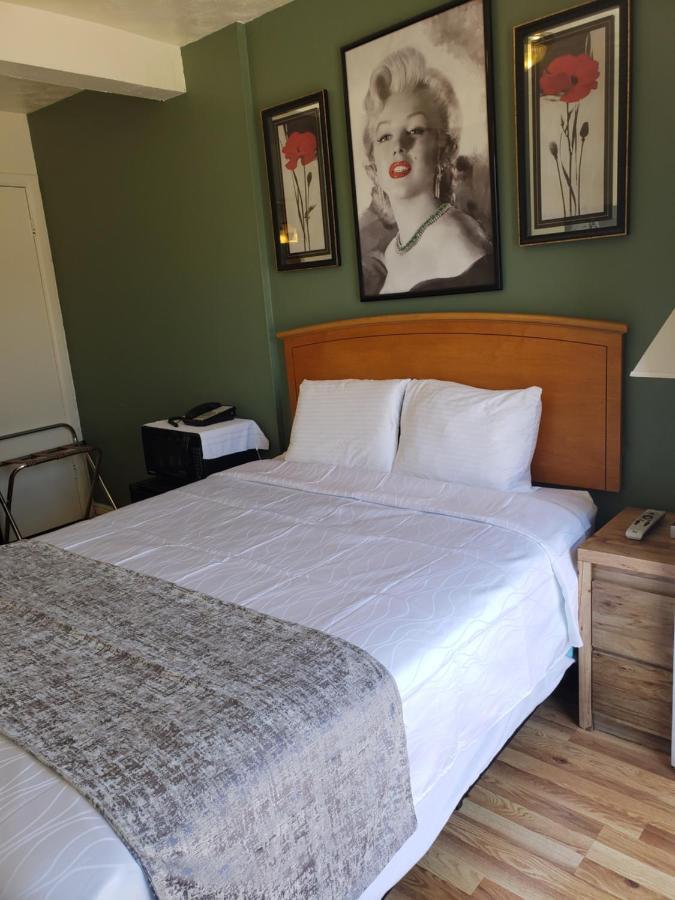 Deluxe Inn Seligman Exteriör bild