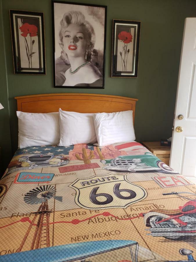 Deluxe Inn Seligman Exteriör bild